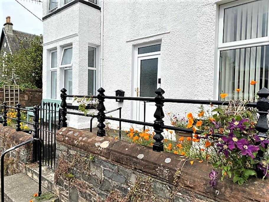 St John'S Flat Spacious Accomodation Dalry  Luaran gambar